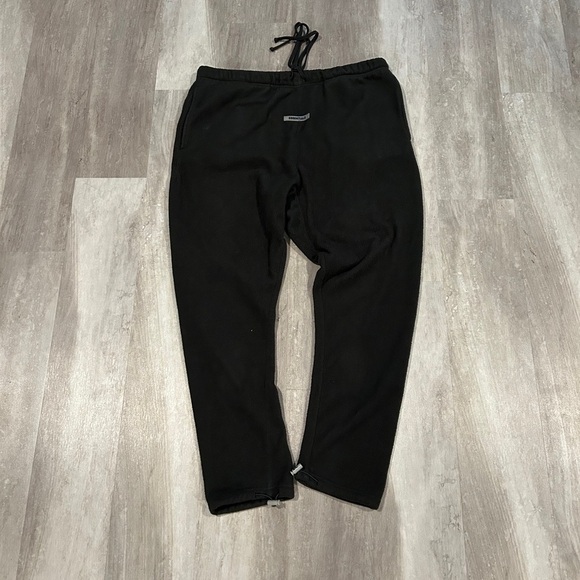 Fear of God Essentials Sweatpants (Black) XXL - Picture 1 of 8